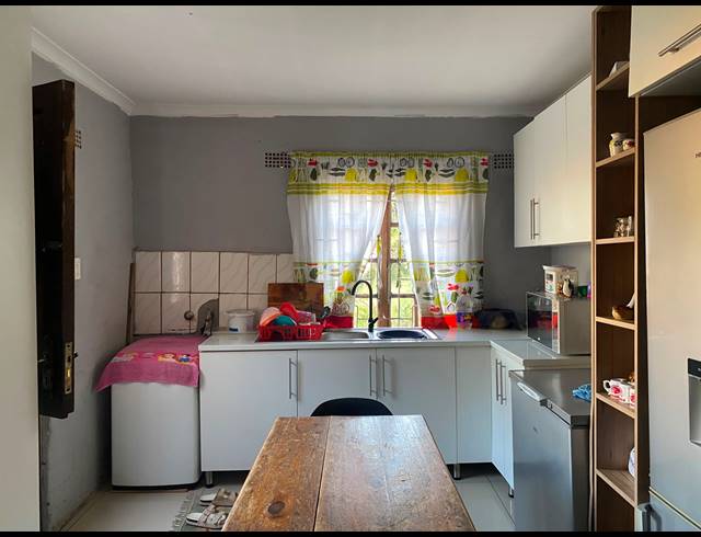 5 BEDROOM HOUSE FOR SALE IN INANDA